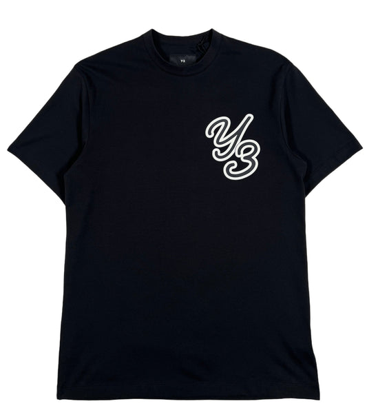 A ADIDAS x Y-3 T-SHIRT IT7521 GFX SS TEE BLACK made from sustainable cotton farming, featuring a white logo on it.