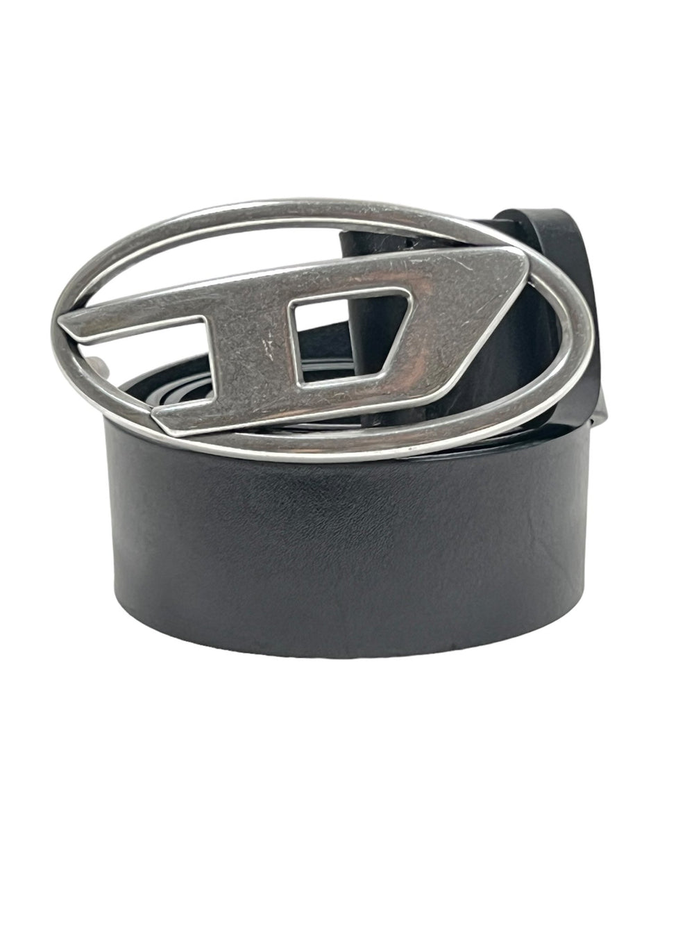 A DIESEL B-1DR LEATHER BELT W SILVER D BUCKLE, as seen in the SS22 Fashion Show.