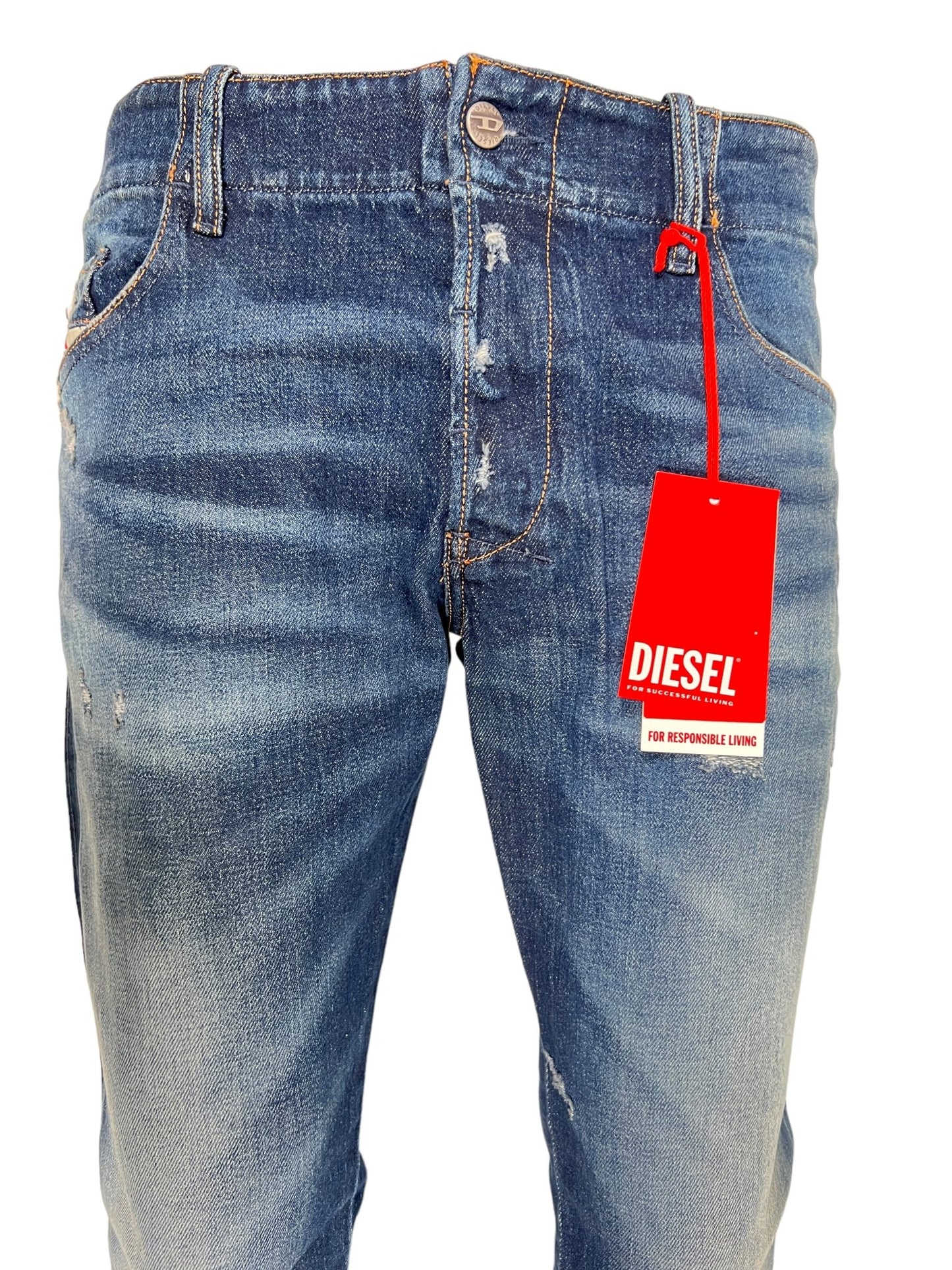 The Diesel D-Backler 9J56 denim jeans feature a signature red tag hanging from the belt loop, capturing the essence of true DIESEL DNA.