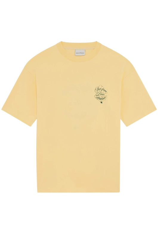 The Drôle de Monsieur F-TS226-CO002 Le T-shirt Banana features short sleeves and a small Slogan Vignes graphic on the left chest area, crafted from 100% cotton for ultimate comfort.