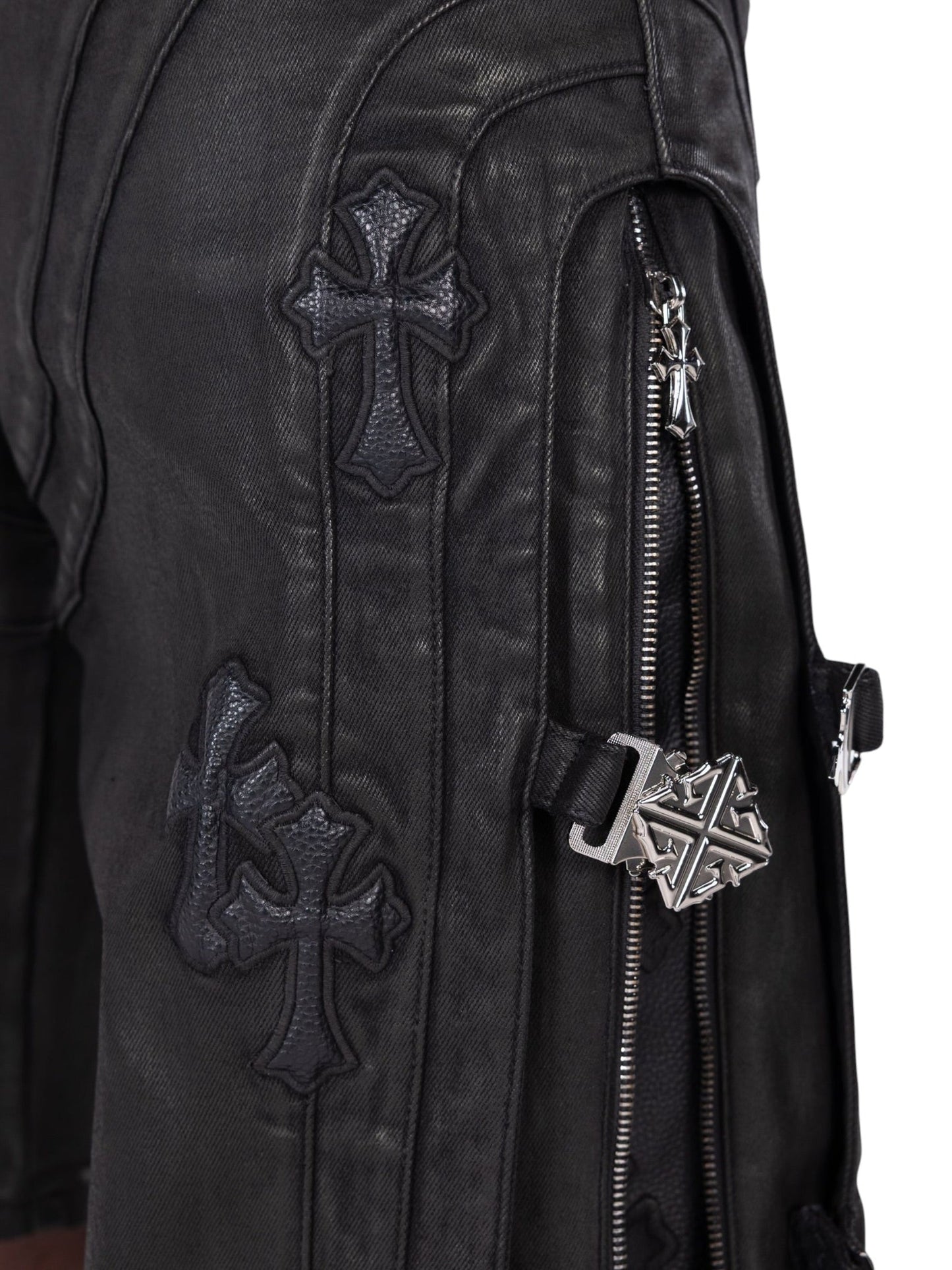 Guapi All Black Cross Buckle Shorts
