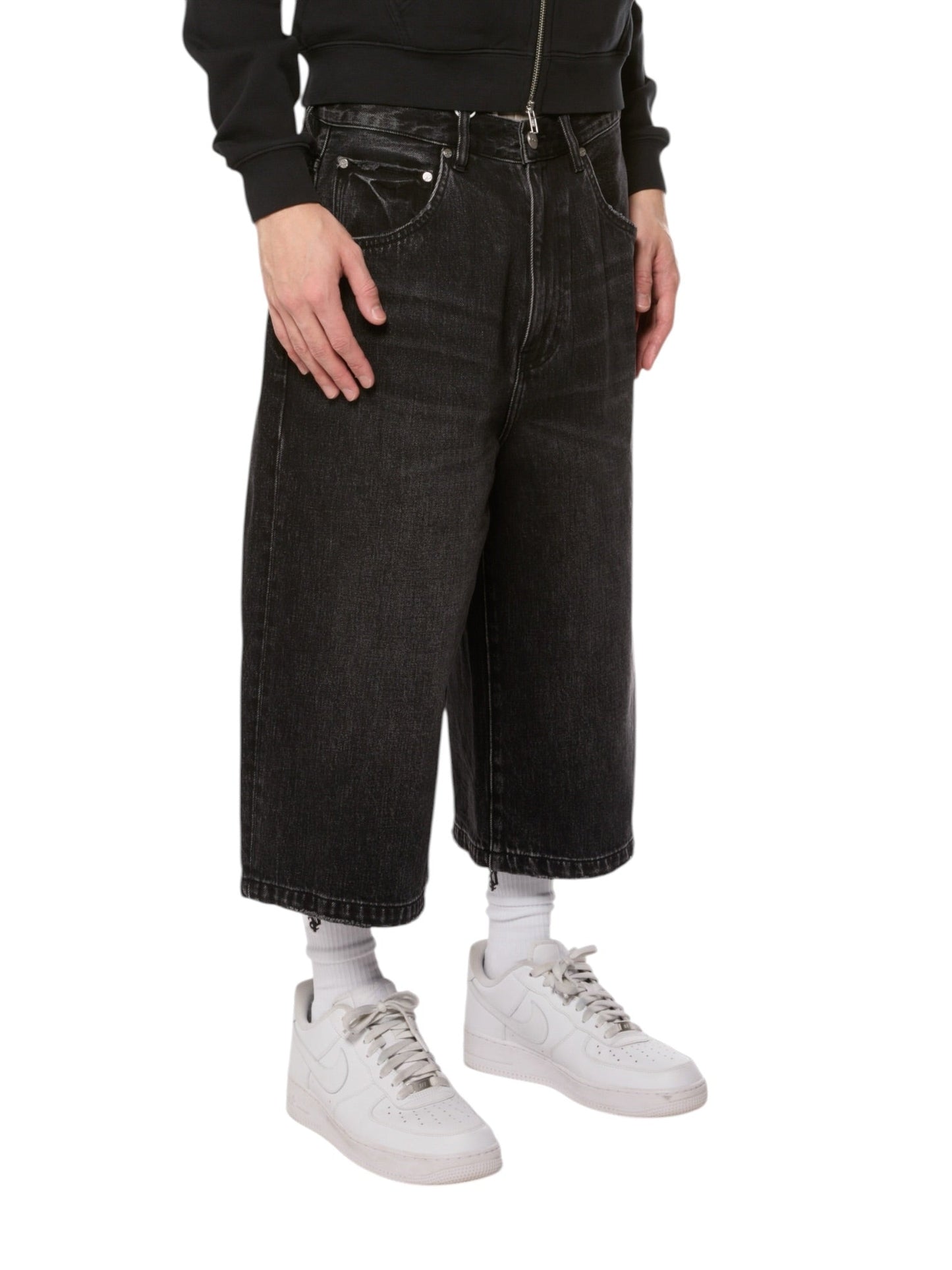 Llc Achromatic Jorts Black