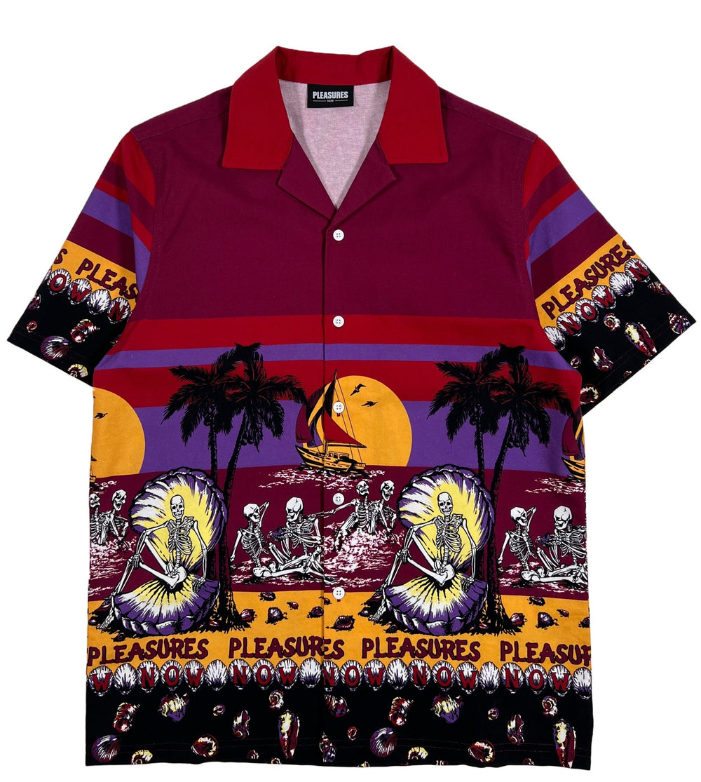A PLEASURES BEACH BUTTON DOWN BURGUNDY Hawaiian short sleeve shirt with palm trees.